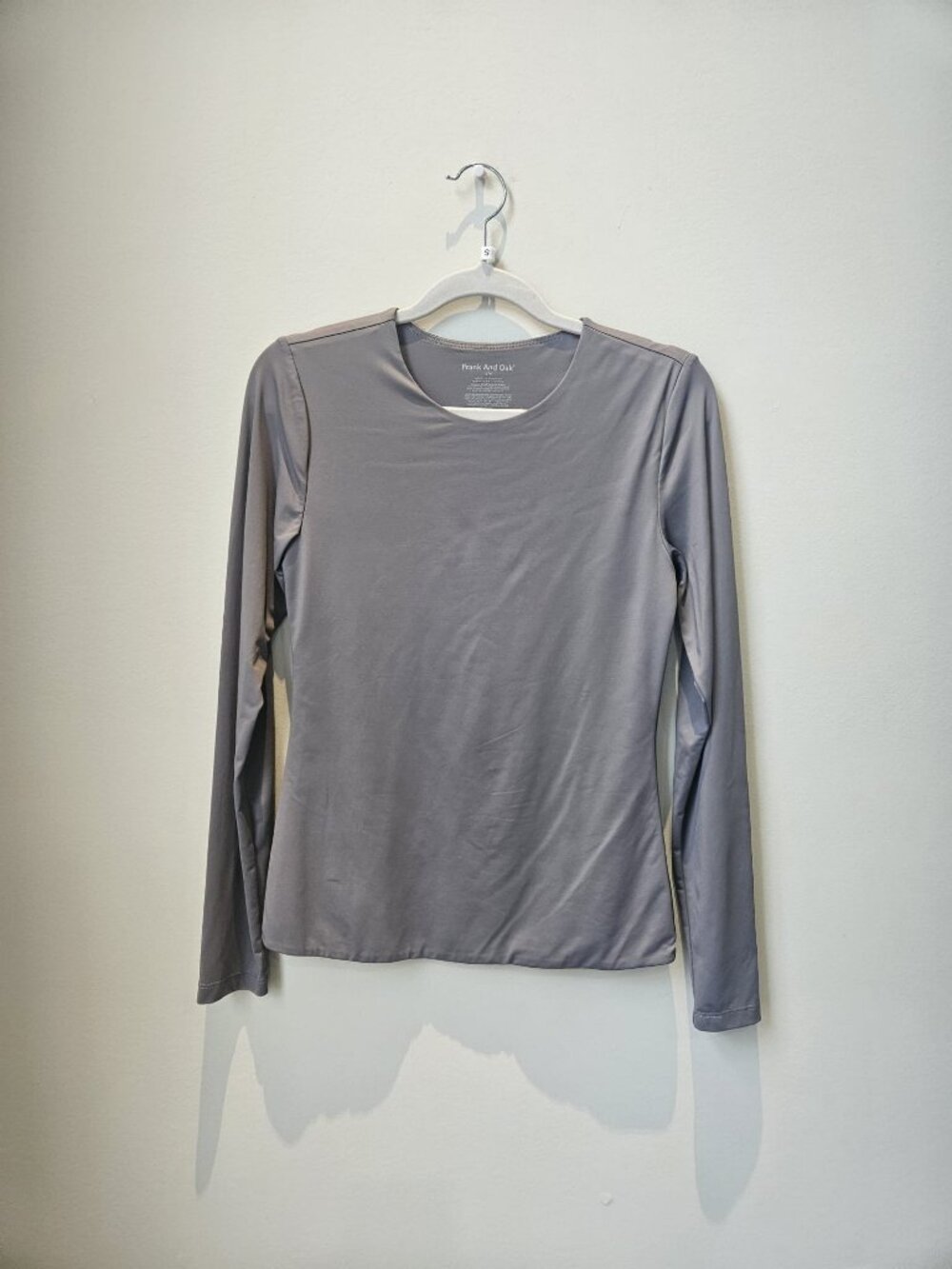 FRANK & OAK Grey Long Sleeve Performance Top ~Small